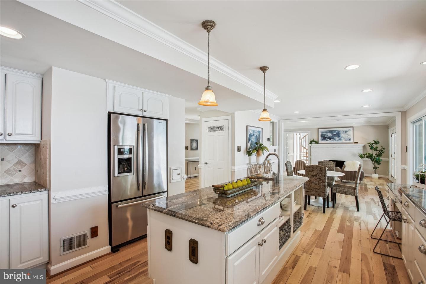 11801 River Drive photo 23