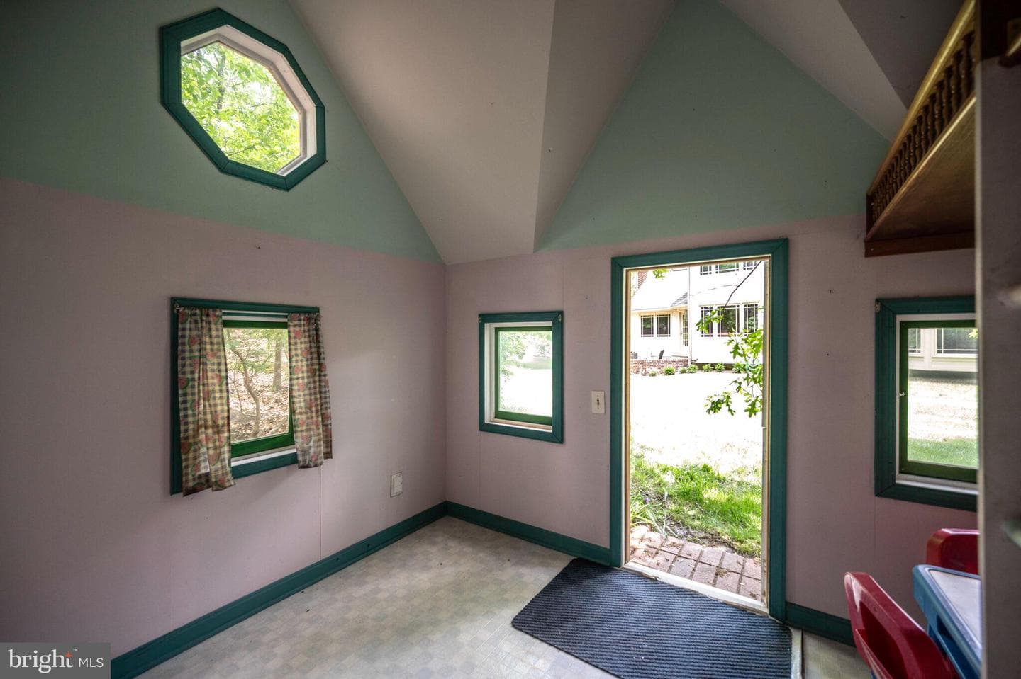 15069 Brown Post Lane photo 73
