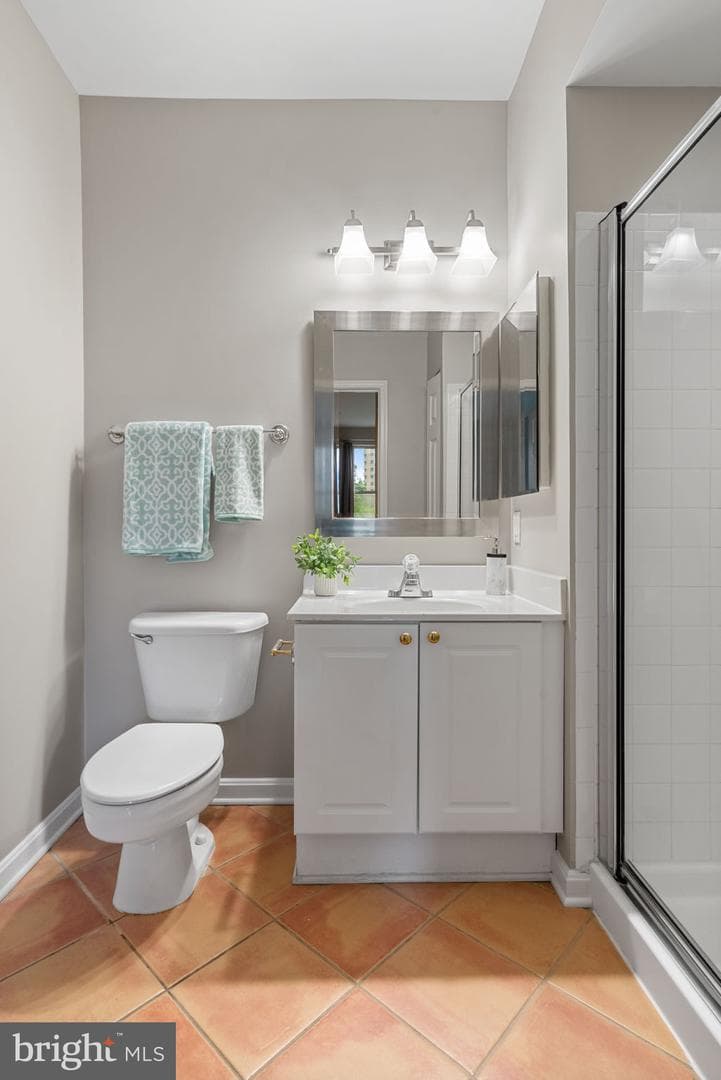 1860 Stratford Park Place #305 photo 19