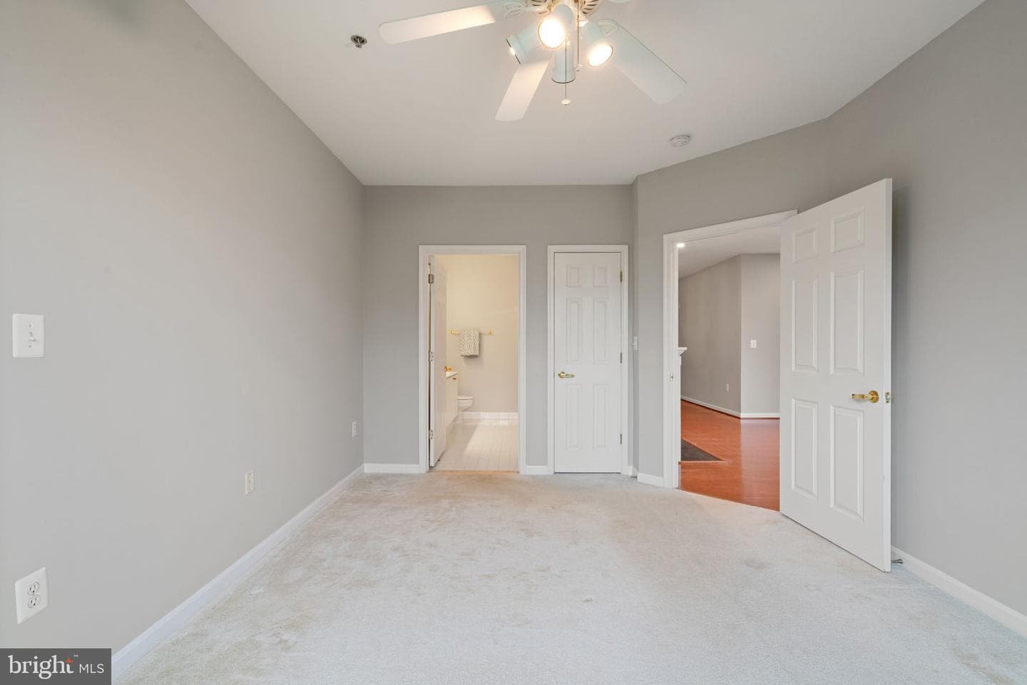 1860 Stratford Park Place #305 photo 28