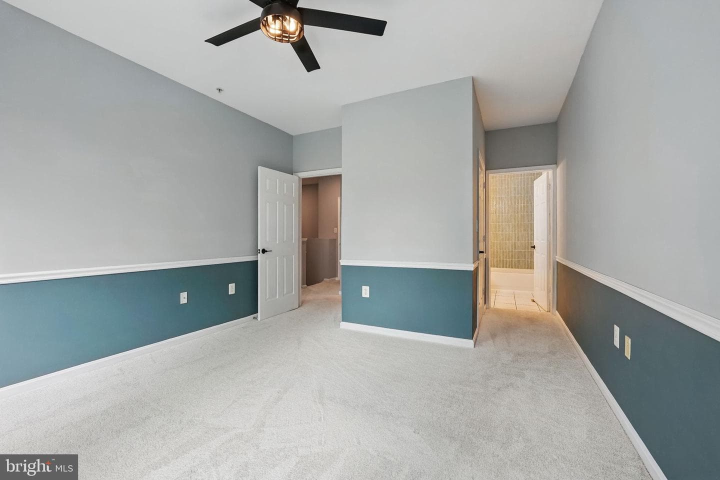 5115 Travis Edward Way #b photo 17