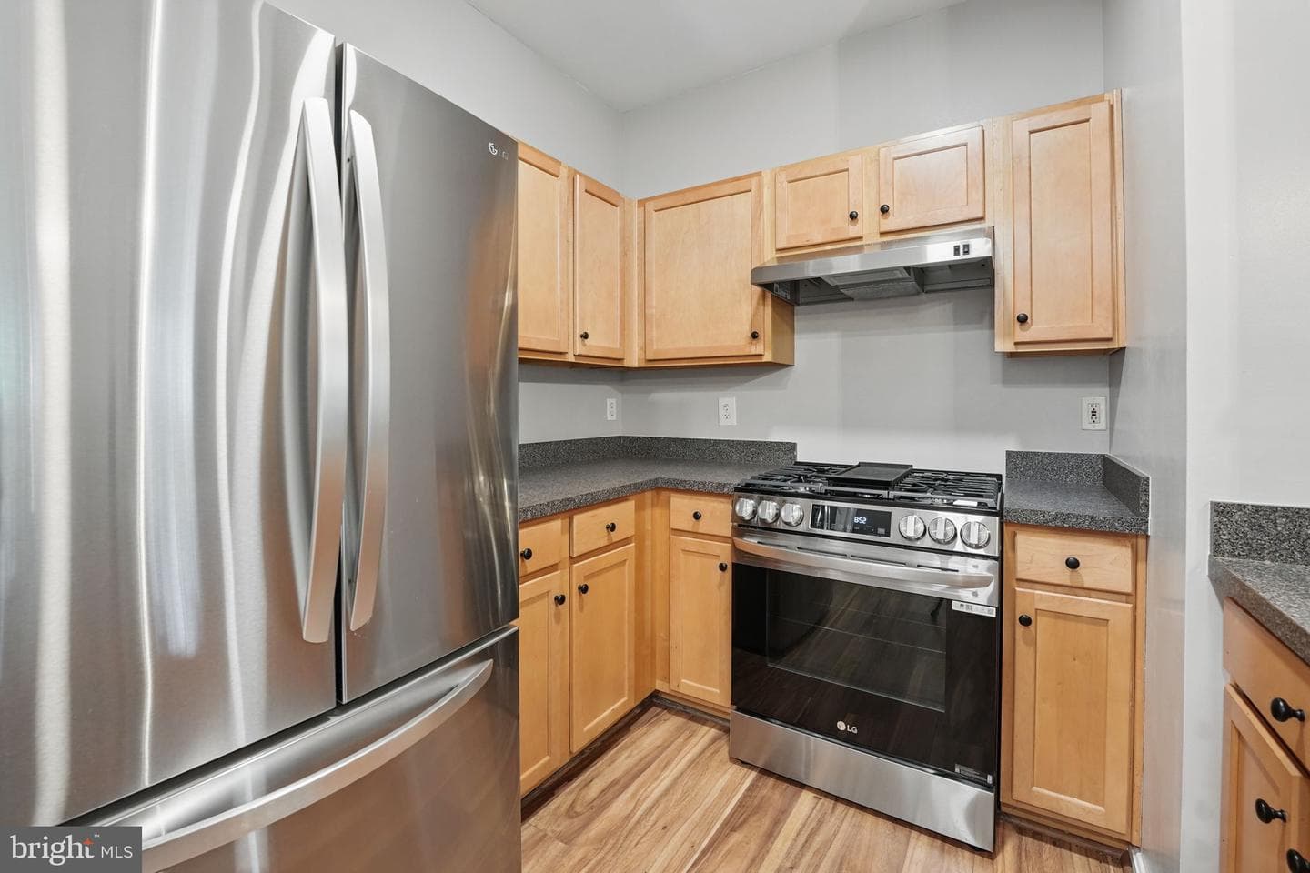 5115 Travis Edward Way #b photo 9