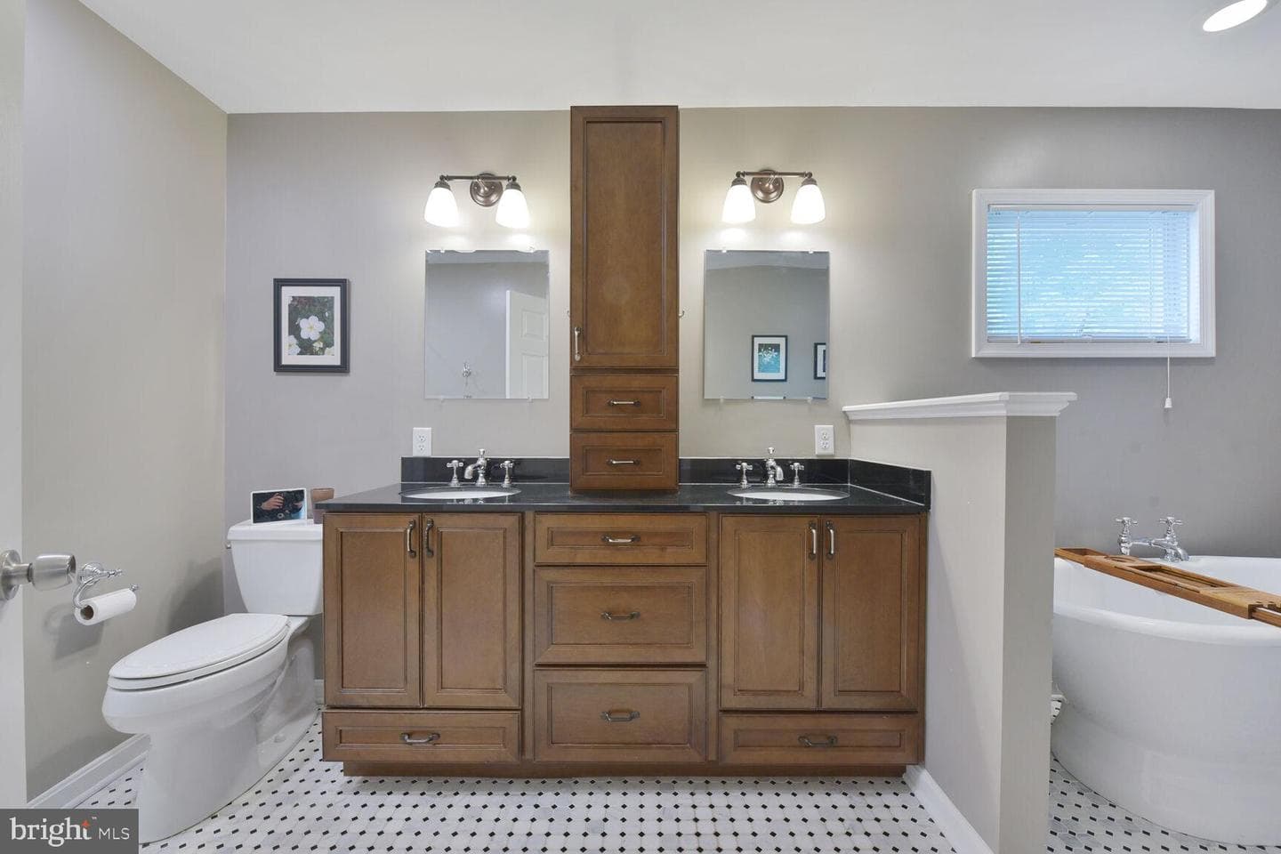 14815 Cranoke Street photo 21