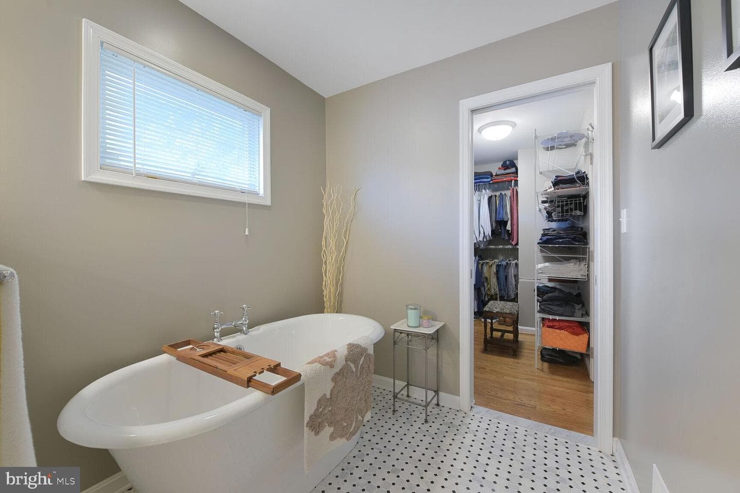 14815 Cranoke Street photo 22