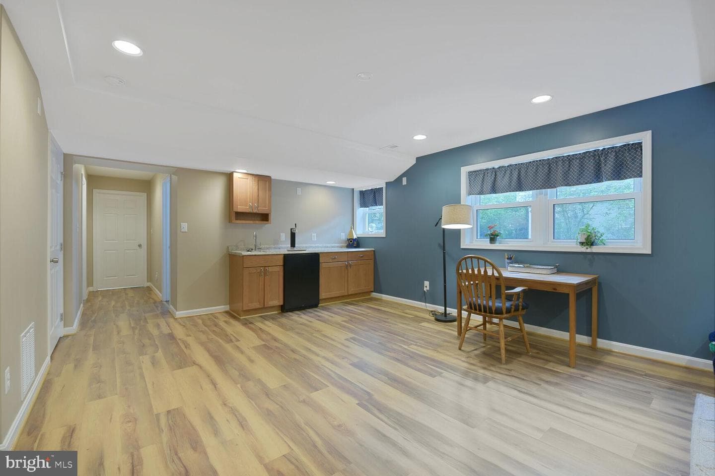 14815 Cranoke Street photo 30