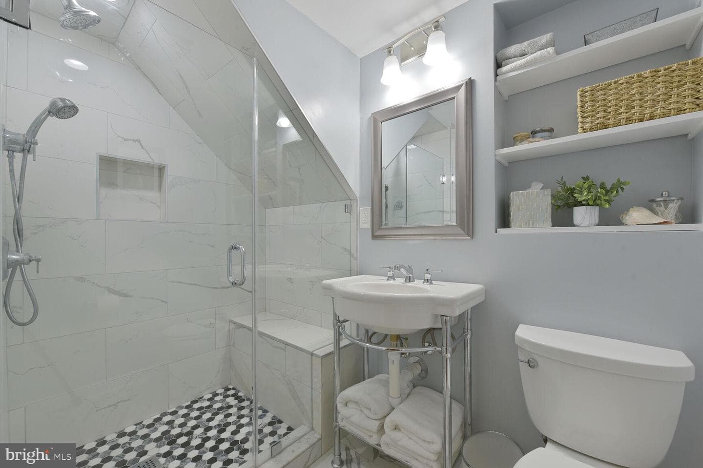 14815 Cranoke Street photo 32