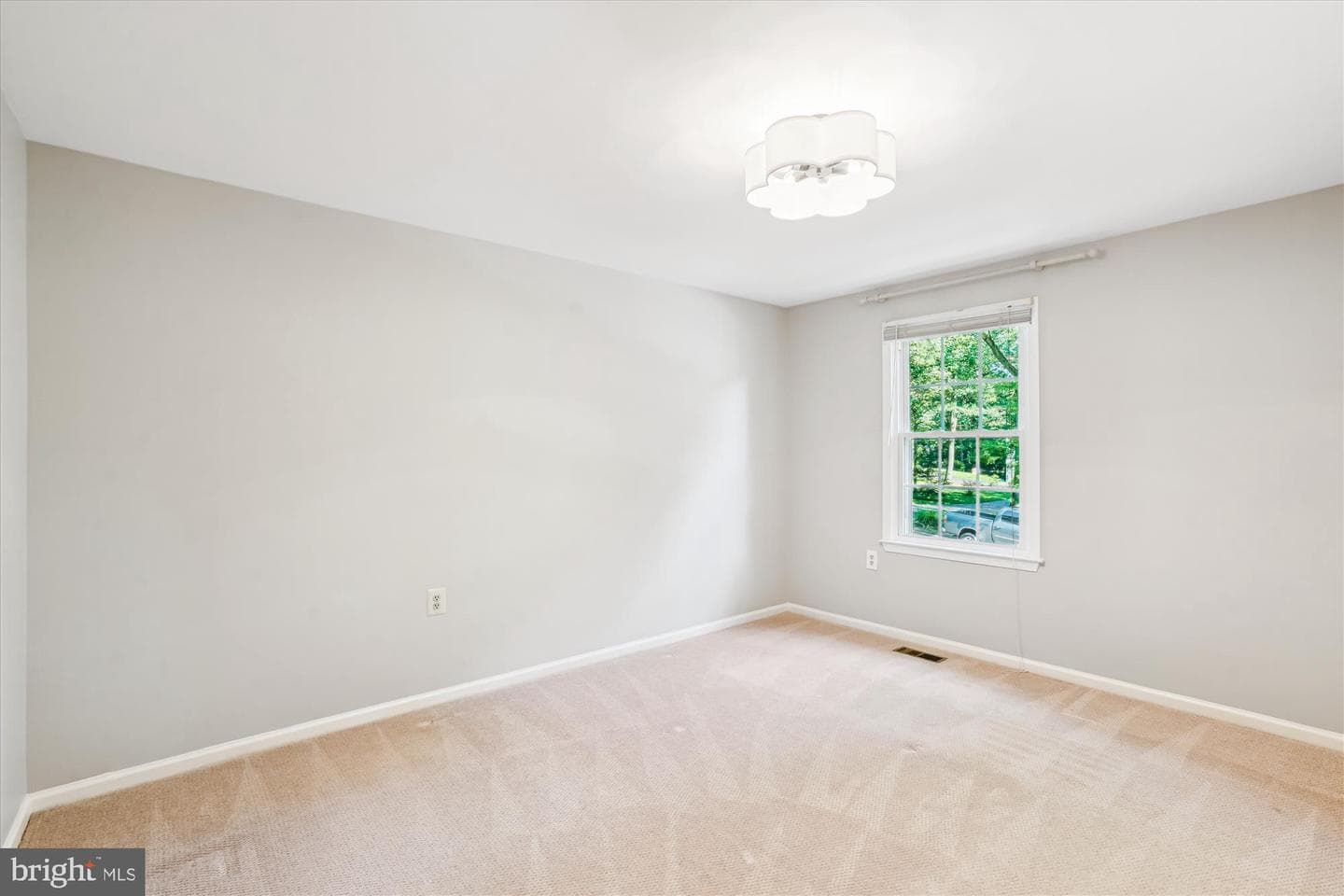 5938 New England Woods Drive photo 28