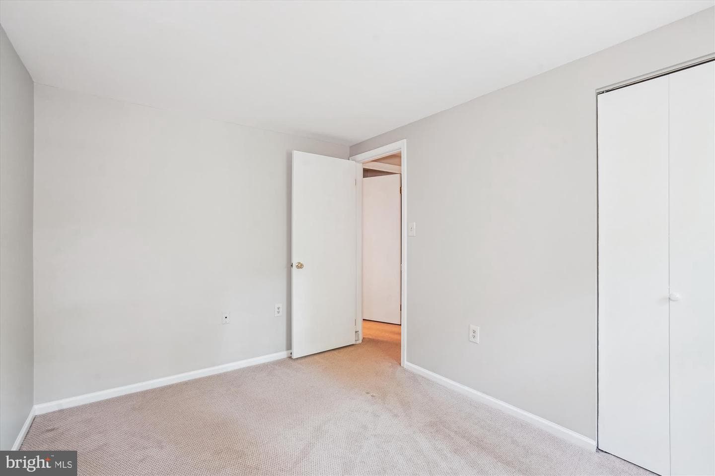 5938 New England Woods Drive photo 32
