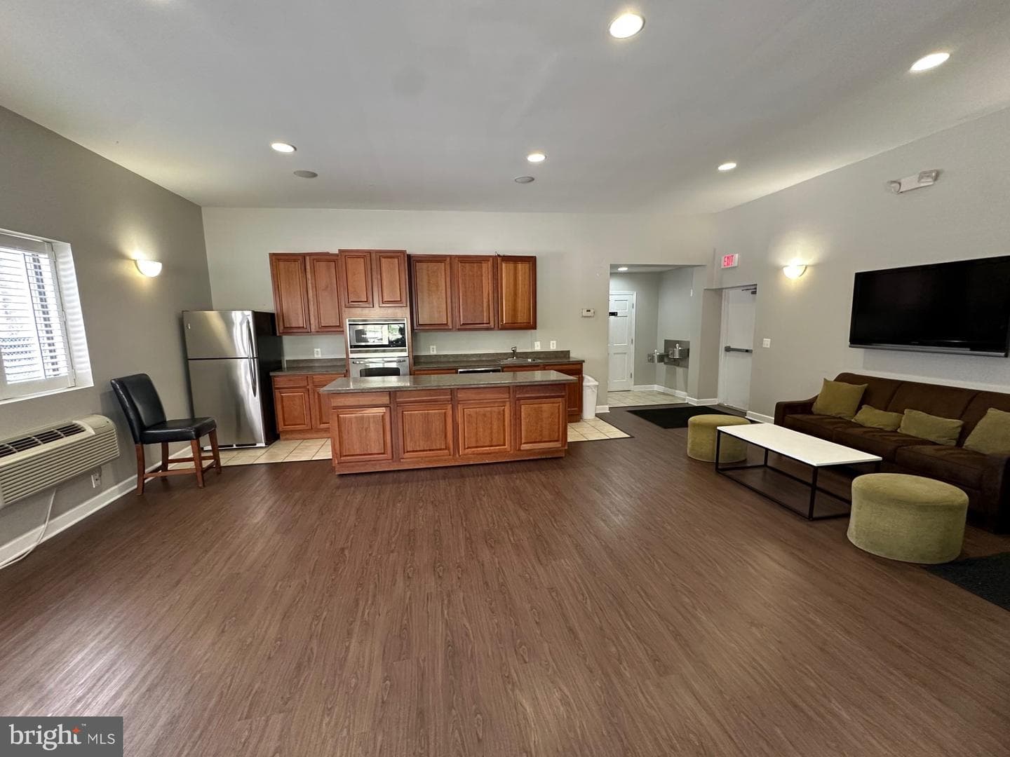 6141 Leesburg Pike #109 photo 11