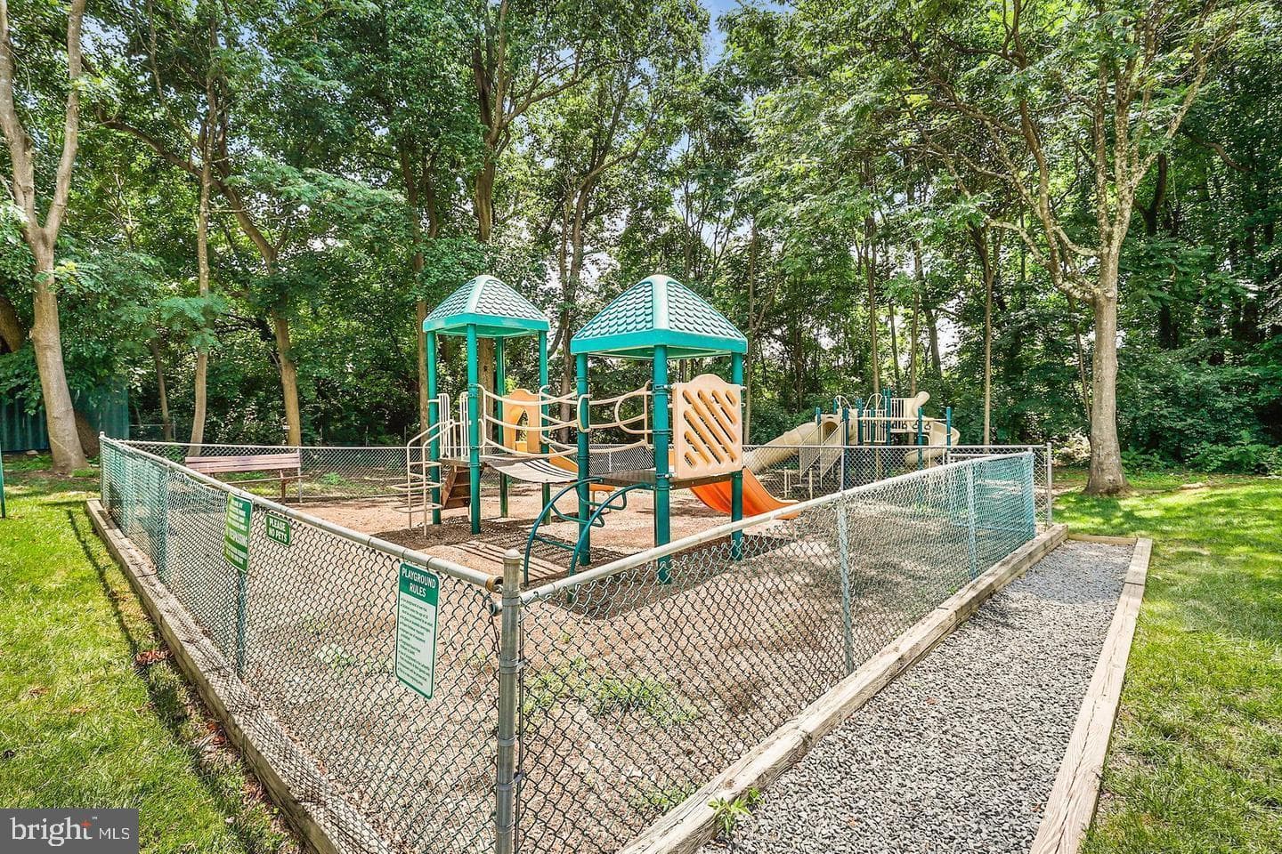 6141 Leesburg Pike #109 photo 8