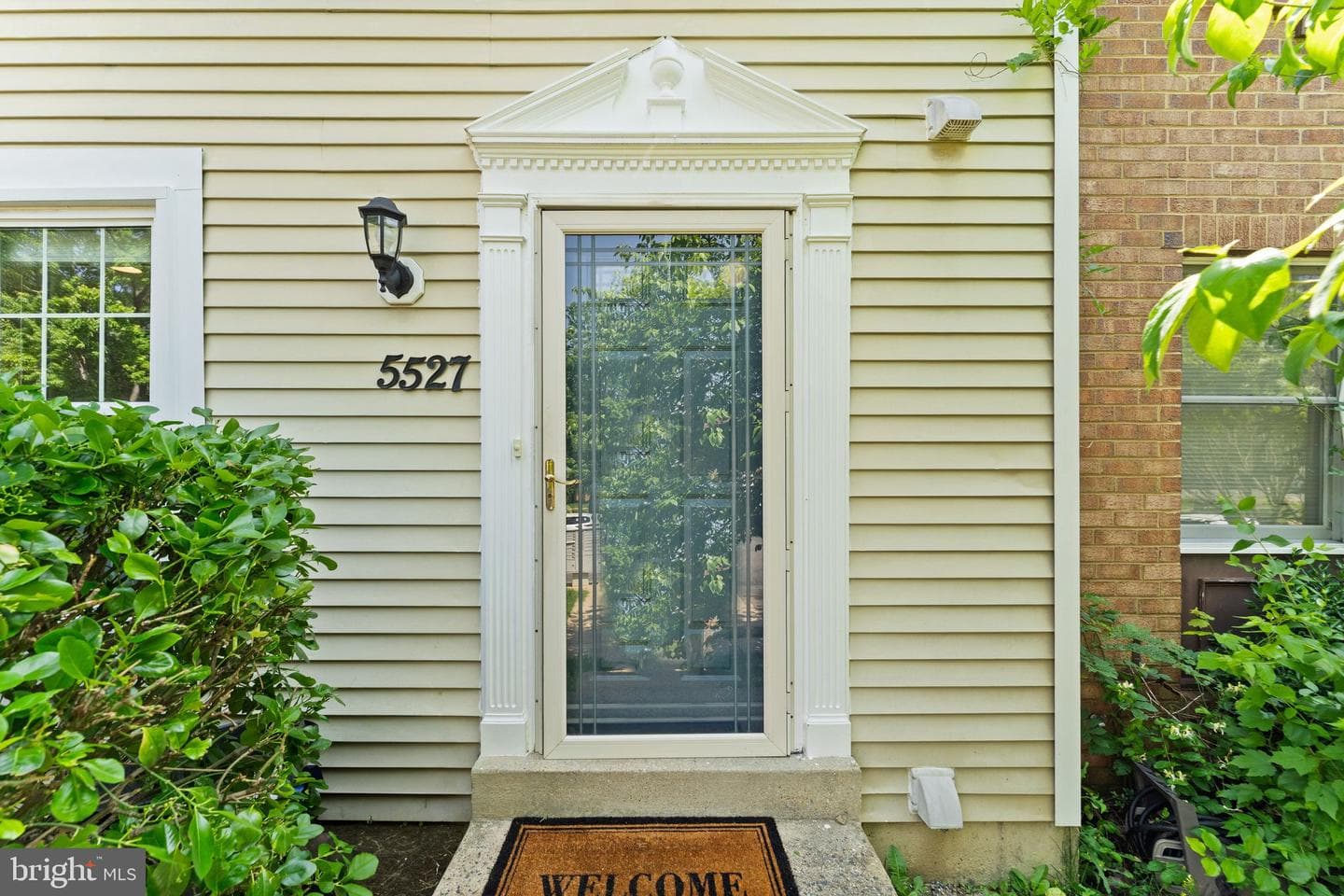 5527 Inverness Woods Court photo 2