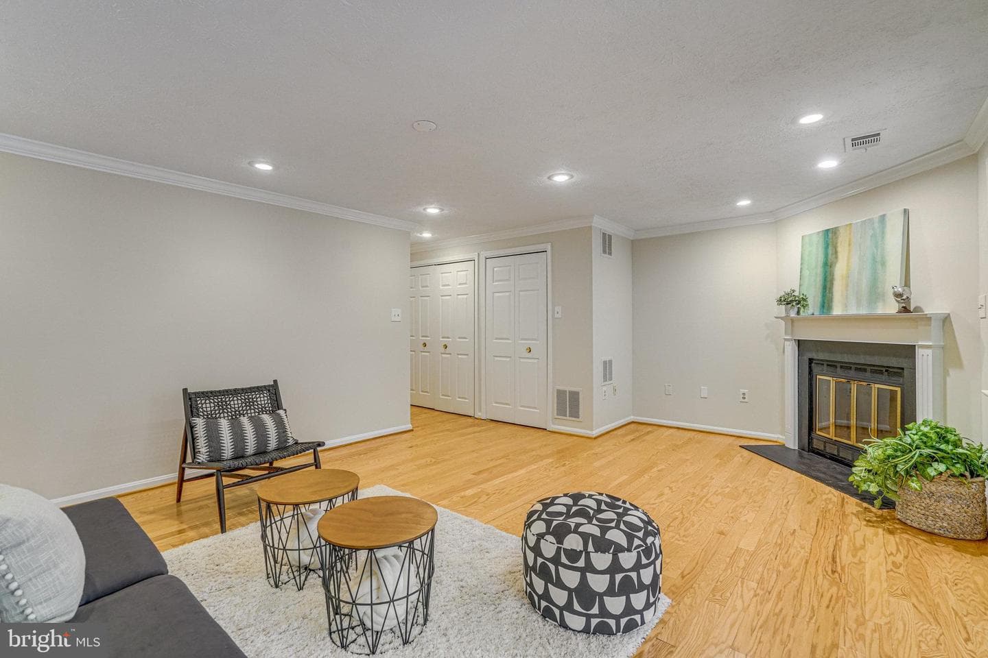 9391 Peter Roy Court photo 23