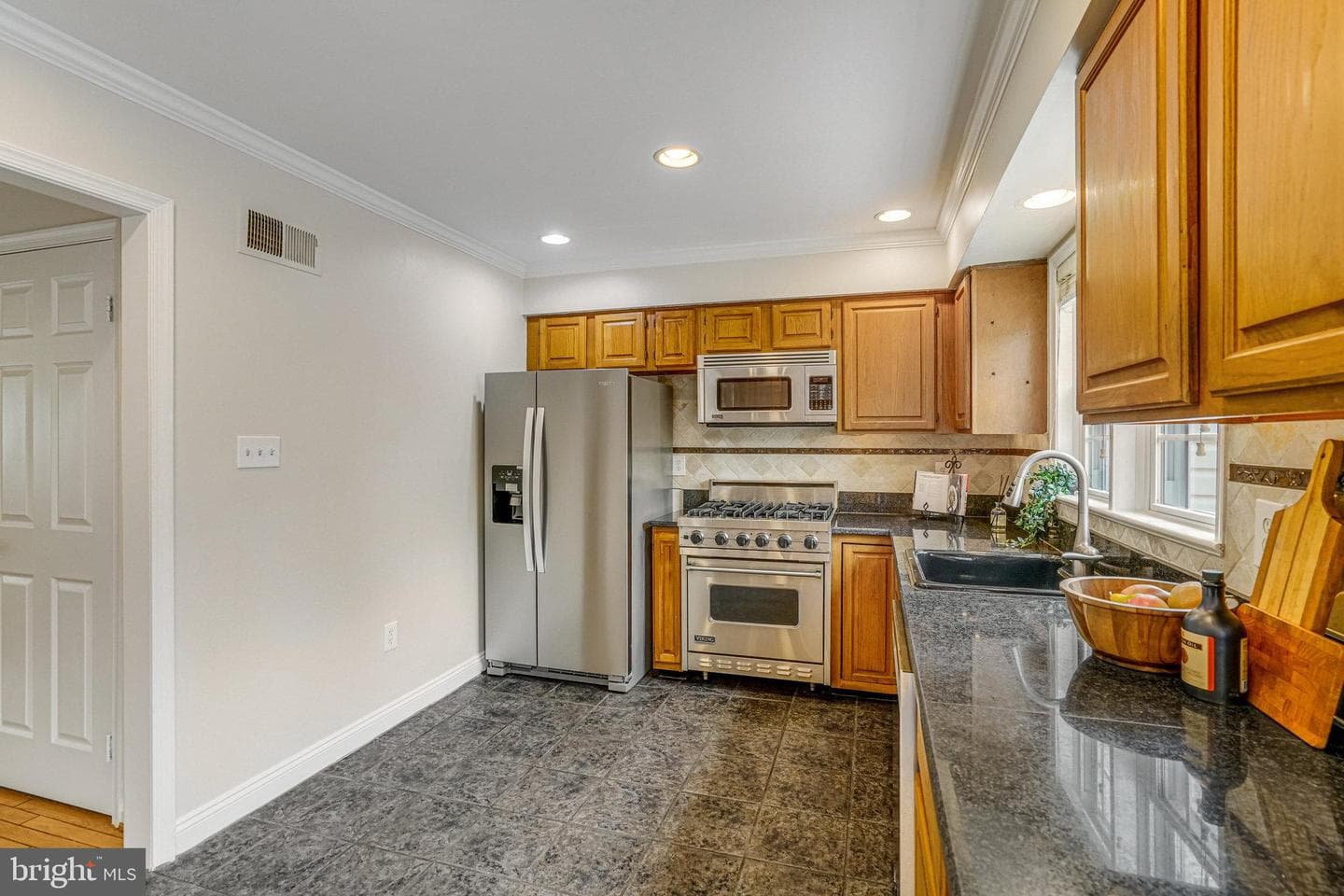 9391 Peter Roy Court photo 9