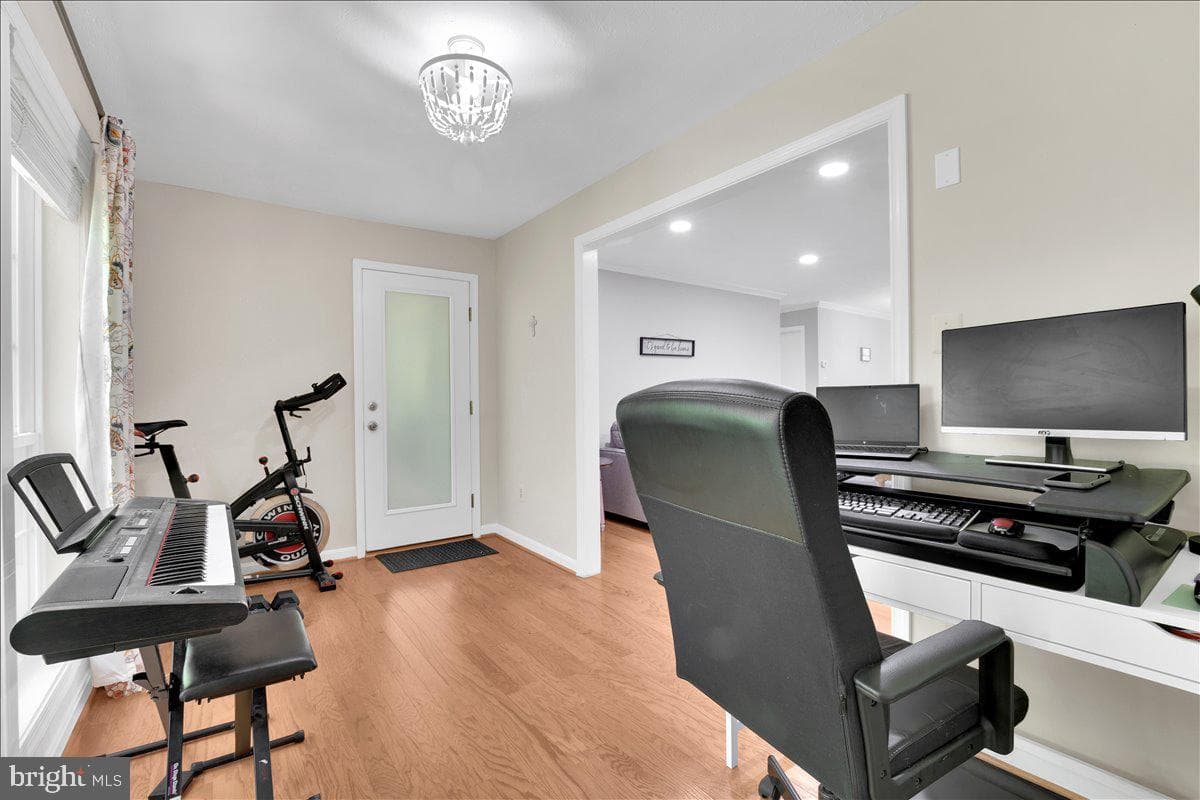 10096 Oakton Terrace Road #10096 photo 15