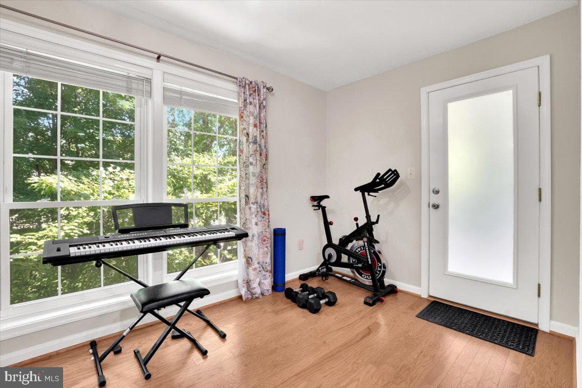 10096 Oakton Terrace Road #10096 photo 16