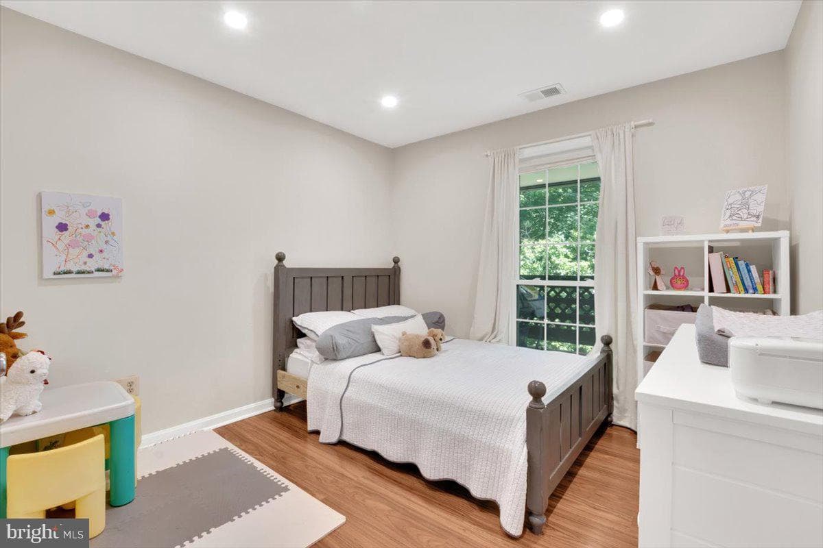10096 Oakton Terrace Road #10096 photo 19