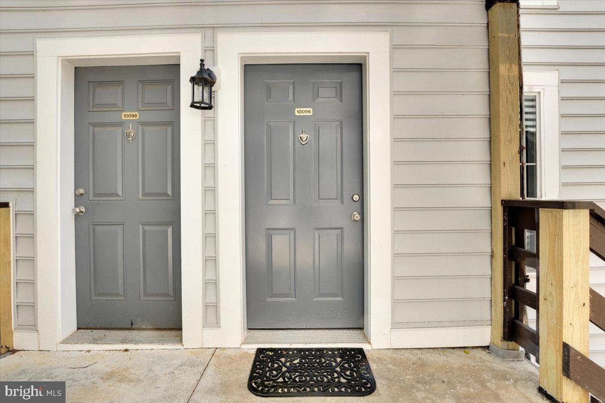 10096 Oakton Terrace Road #10096 photo 3