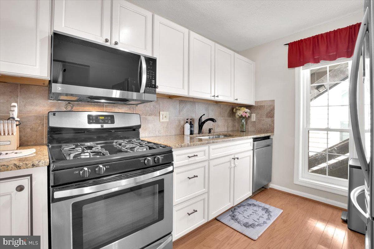 10096 Oakton Terrace Road #10096 photo 7