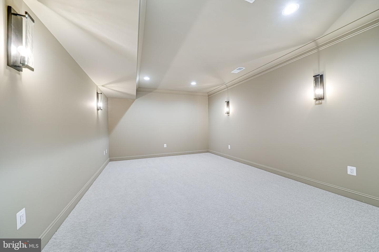 2210 Trott Avenue photo 46