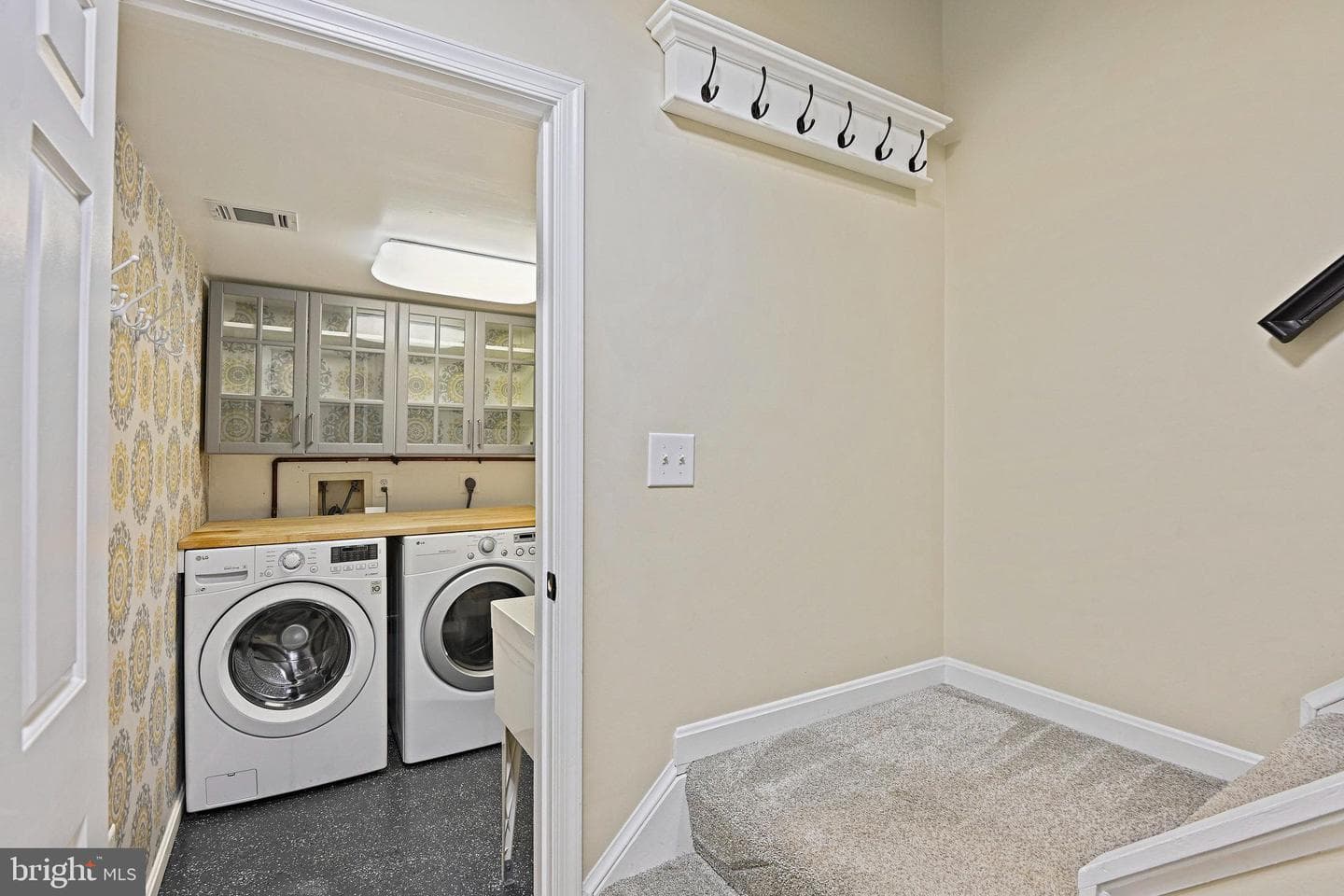 1205 Bond Street photo 15