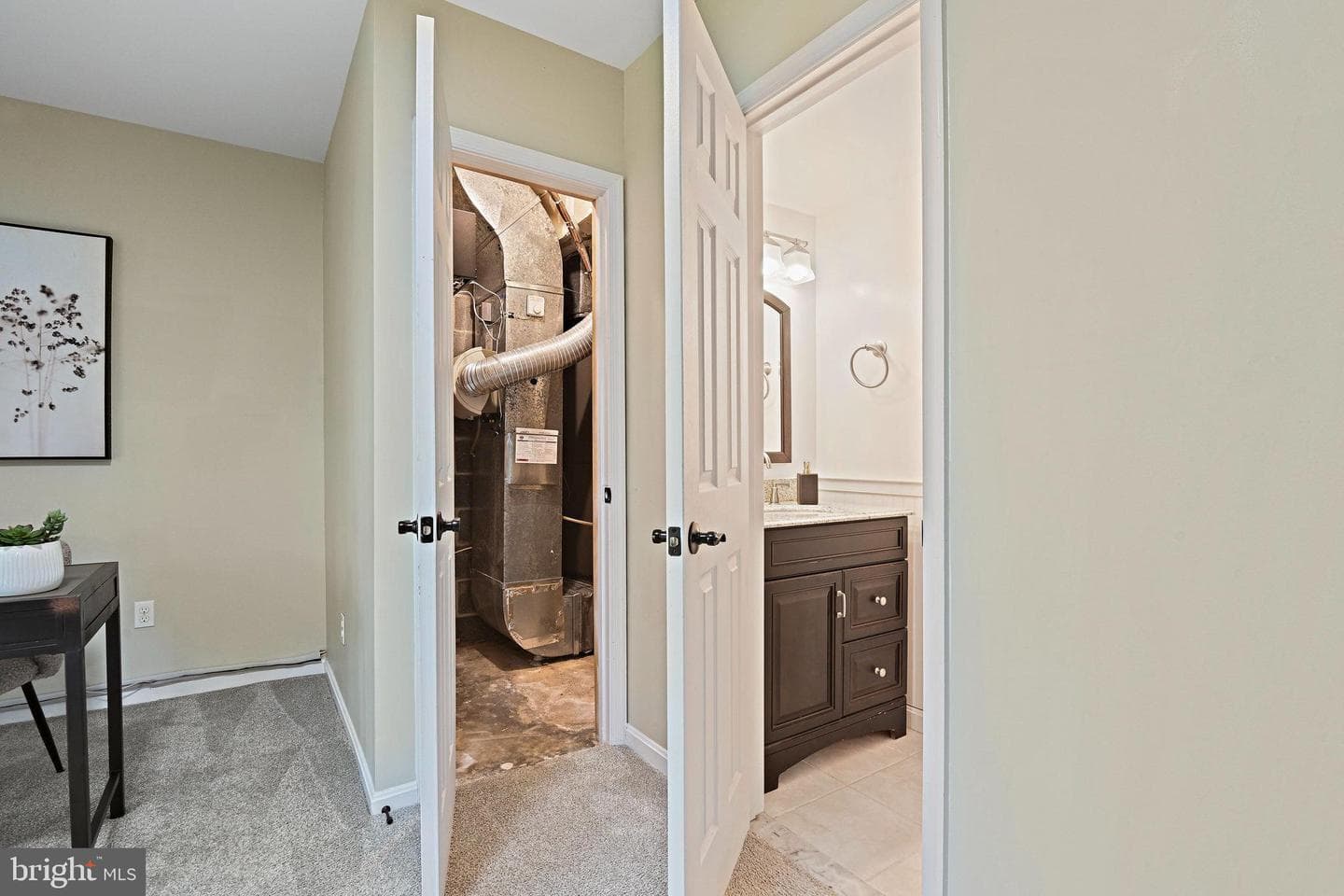 1205 Bond Street photo 17