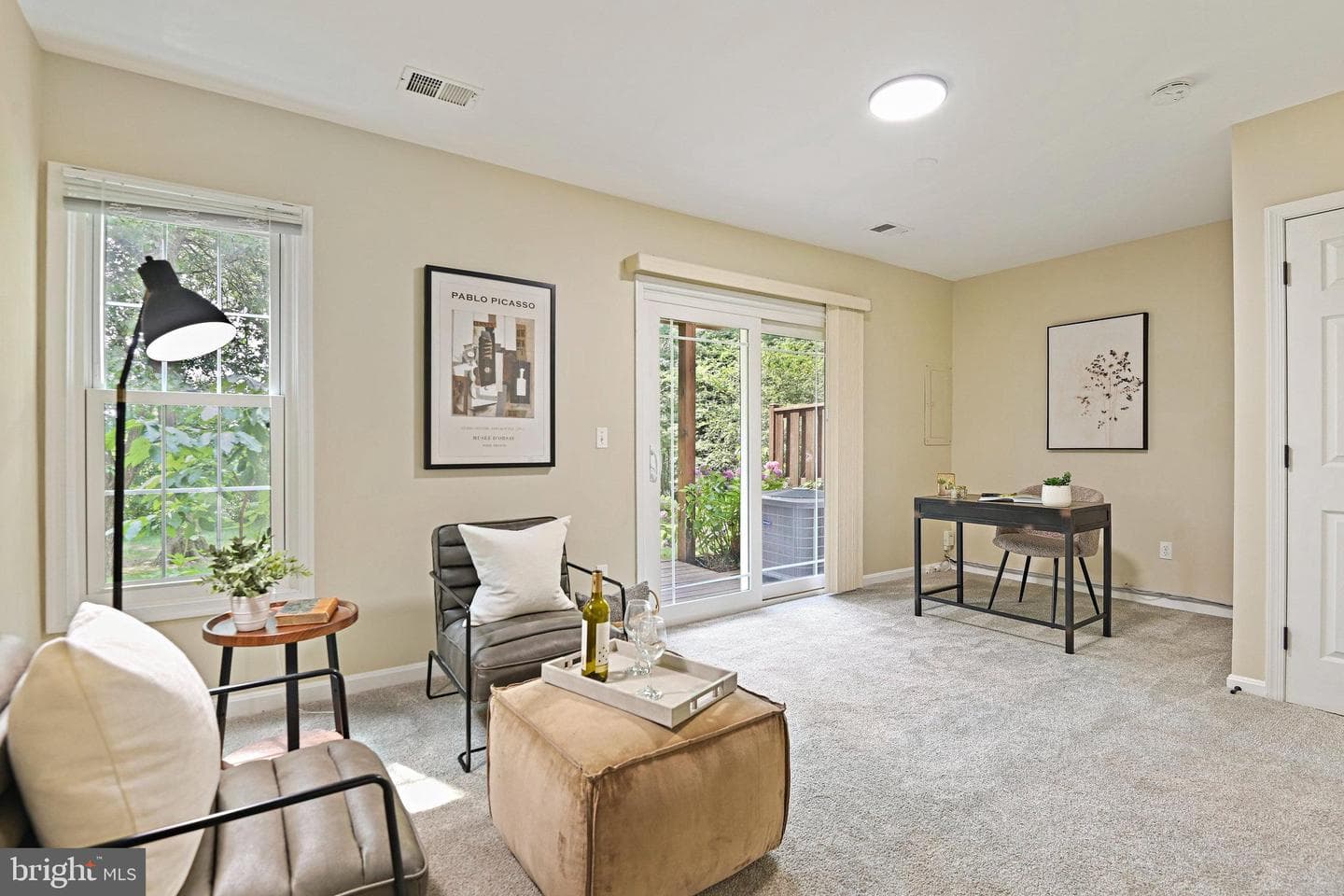 1205 Bond Street photo 19
