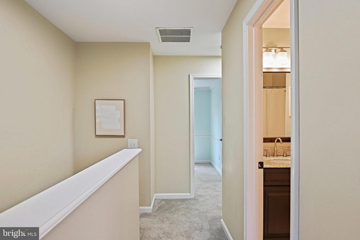 1205 Bond Street photo 23