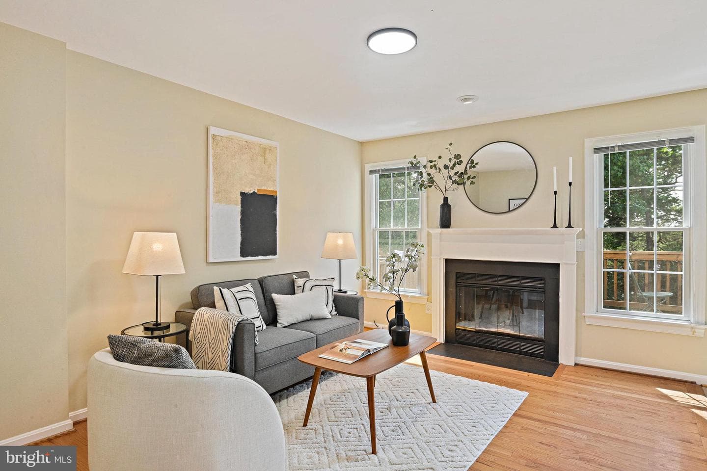 1205 Bond Street photo 8
