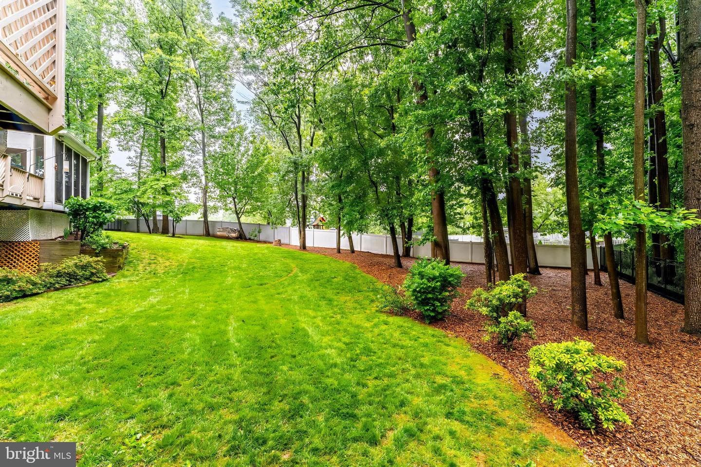 11709 Pine Tree Drive photo 25