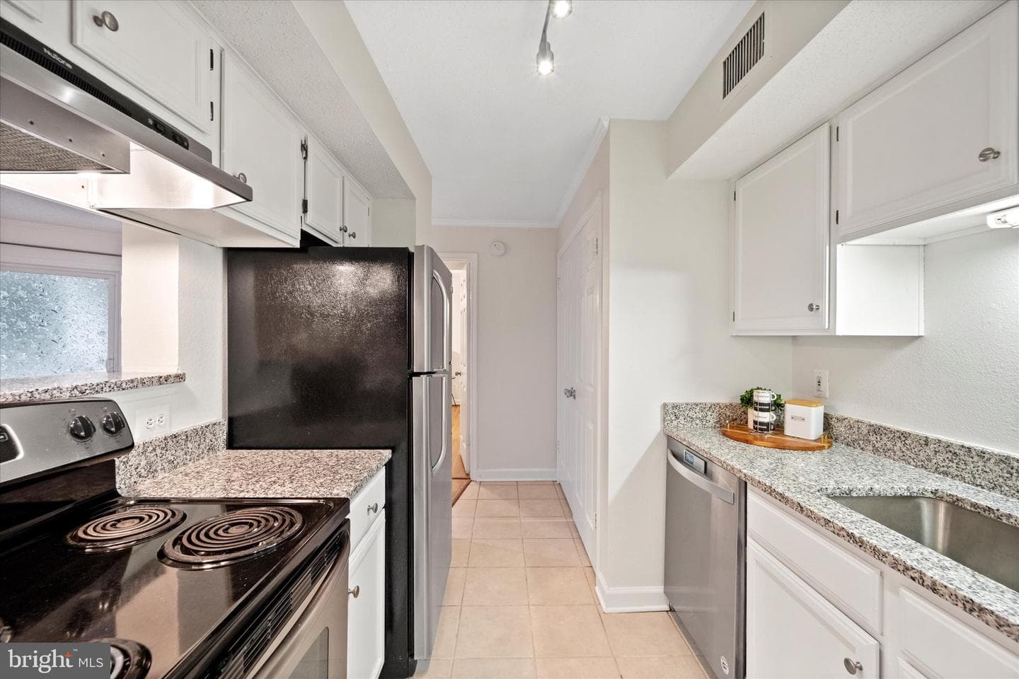1525 Lincoln Way #203 photo 12