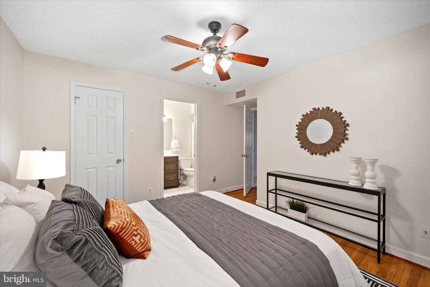 1525 Lincoln Way #203 photo 15