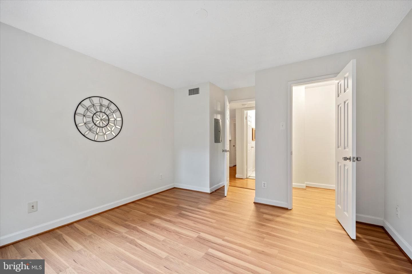 1525 Lincoln Way #203 photo 19