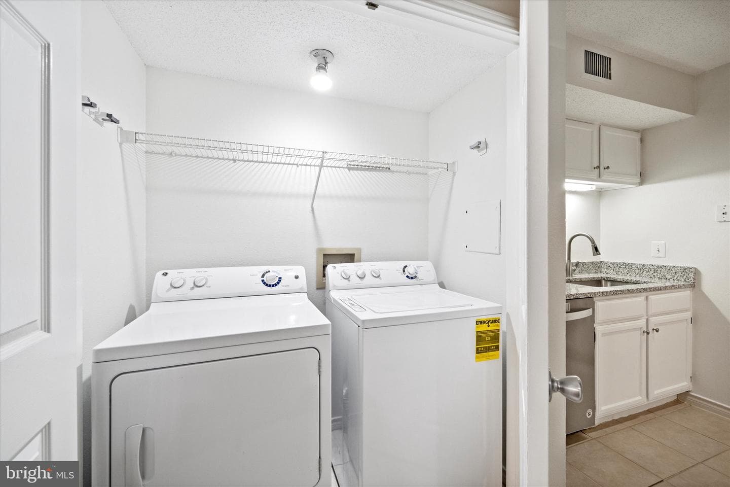 1525 Lincoln Way #203 photo 21