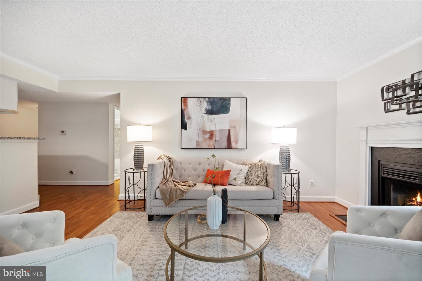 1525 Lincoln Way #203 photo 3