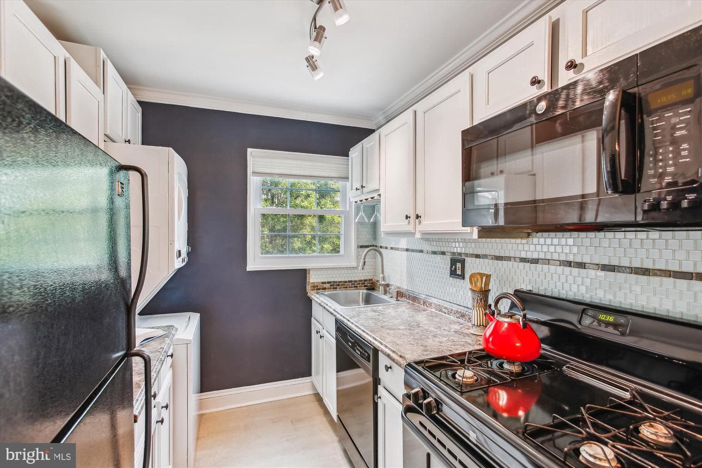 2237 Farrington Avenue #301 photo 11
