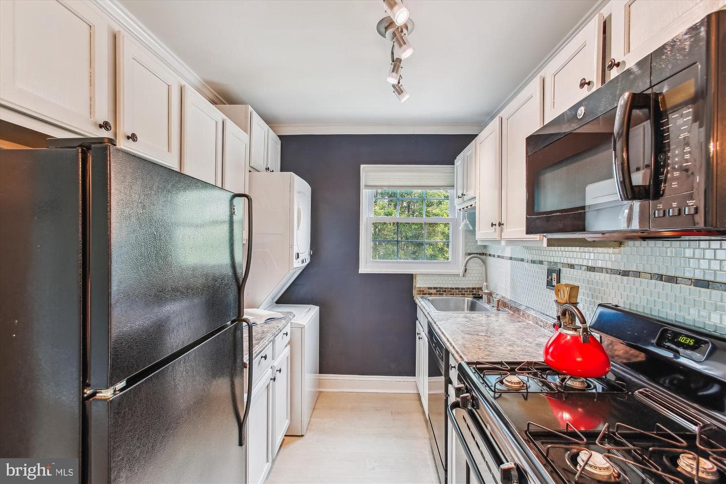 2237 Farrington Avenue #301 photo 9
