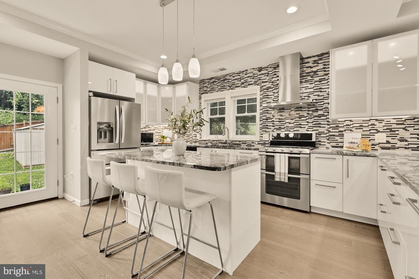 3124 Chepstow Lane photo 10