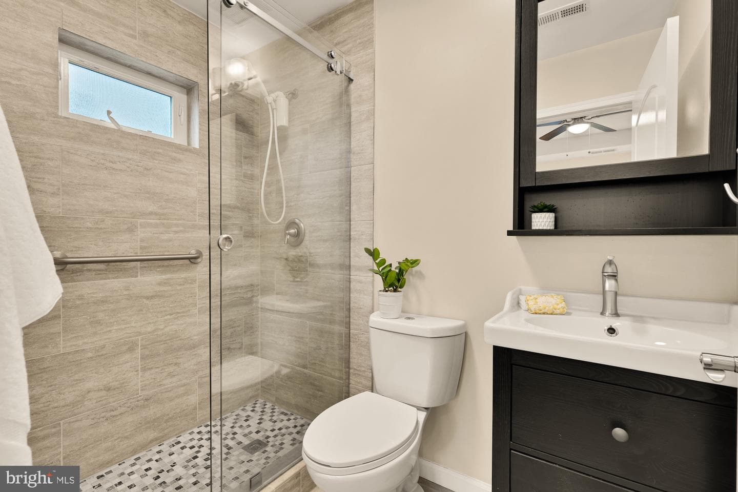 3124 Chepstow Lane photo 21