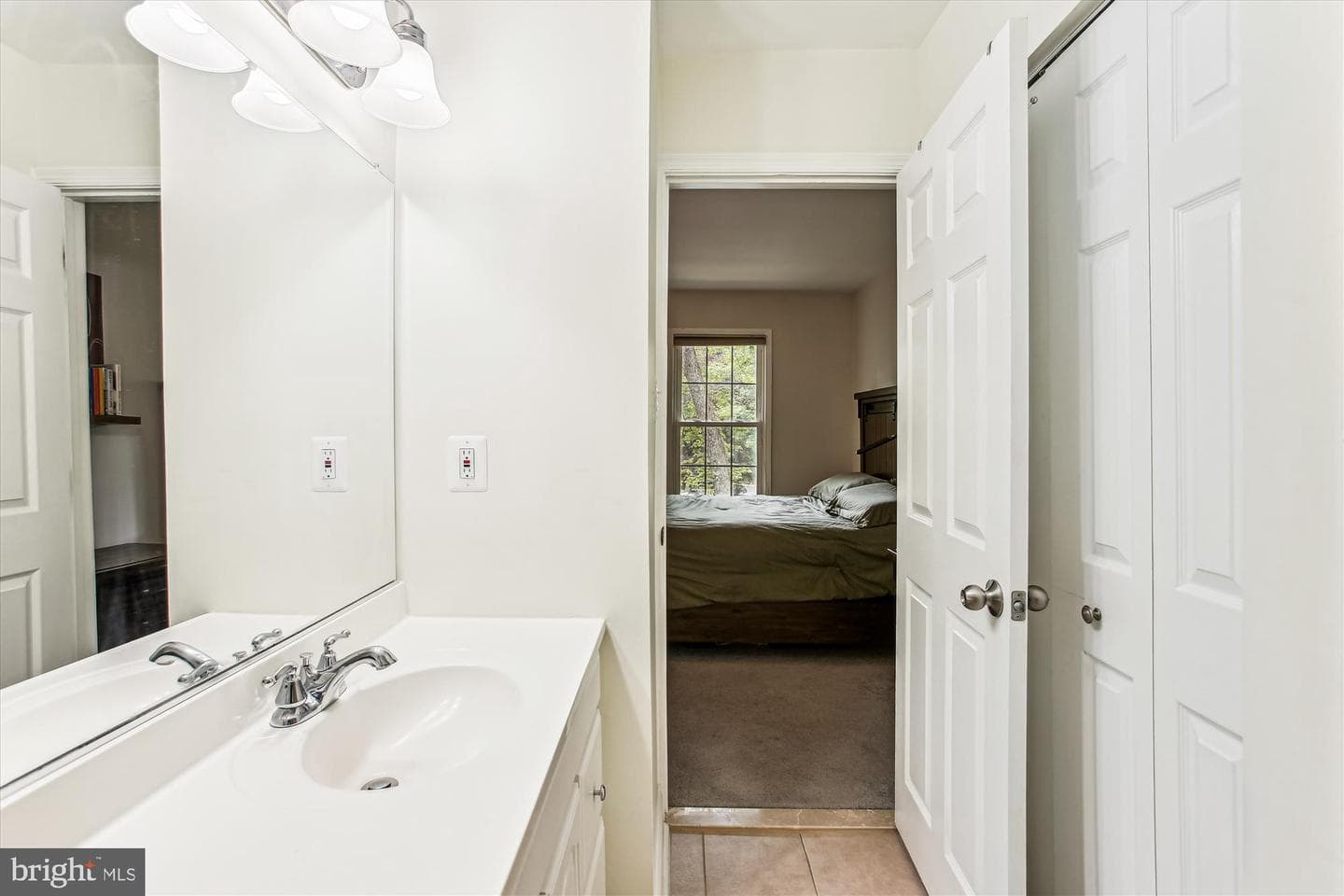 11910 Saint Johnsbury Court photo 27