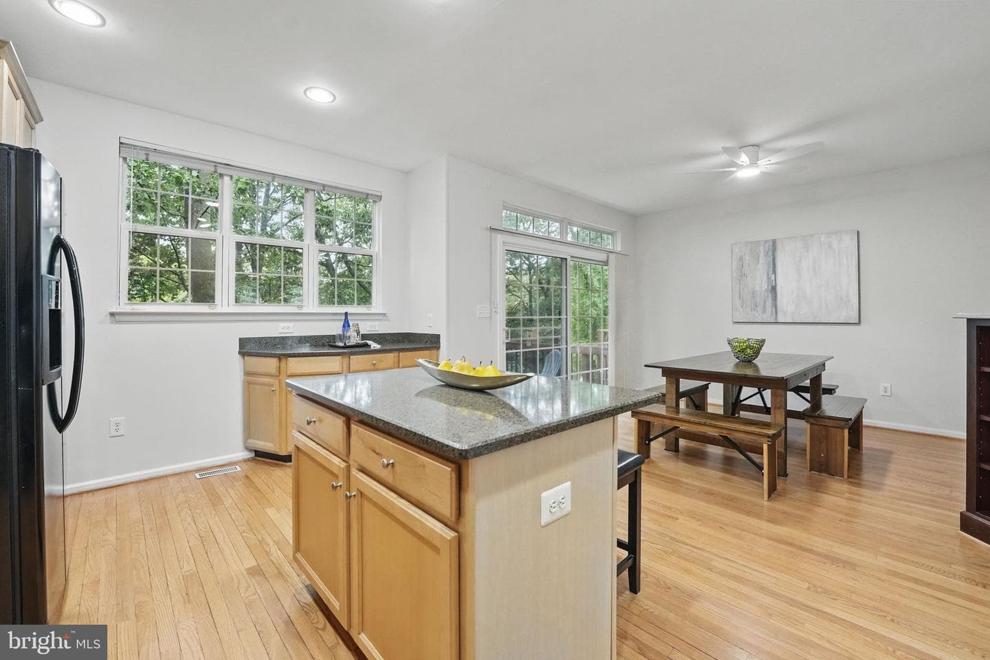 6454 Waterfield Road photo 11