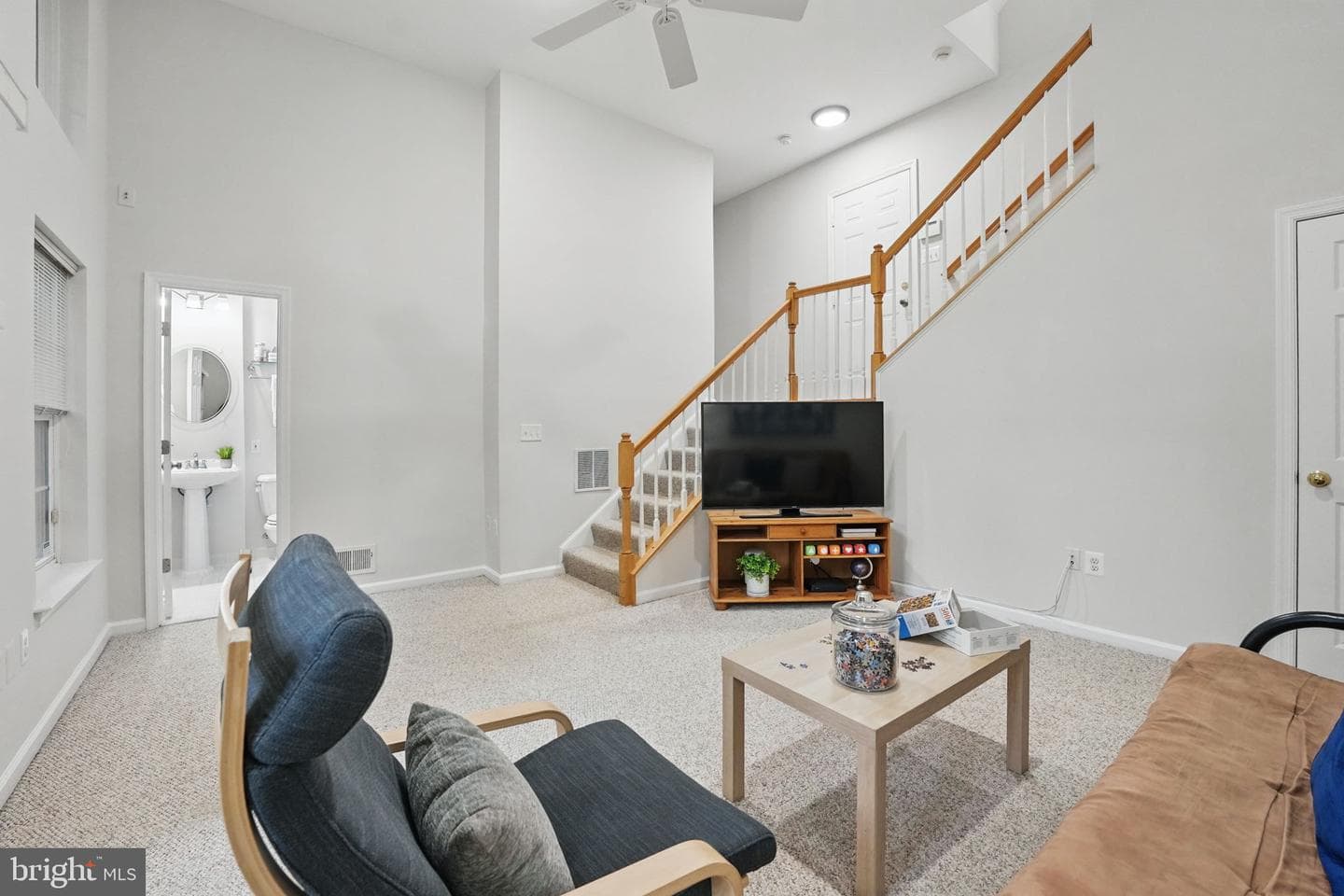 6454 Waterfield Road photo 32