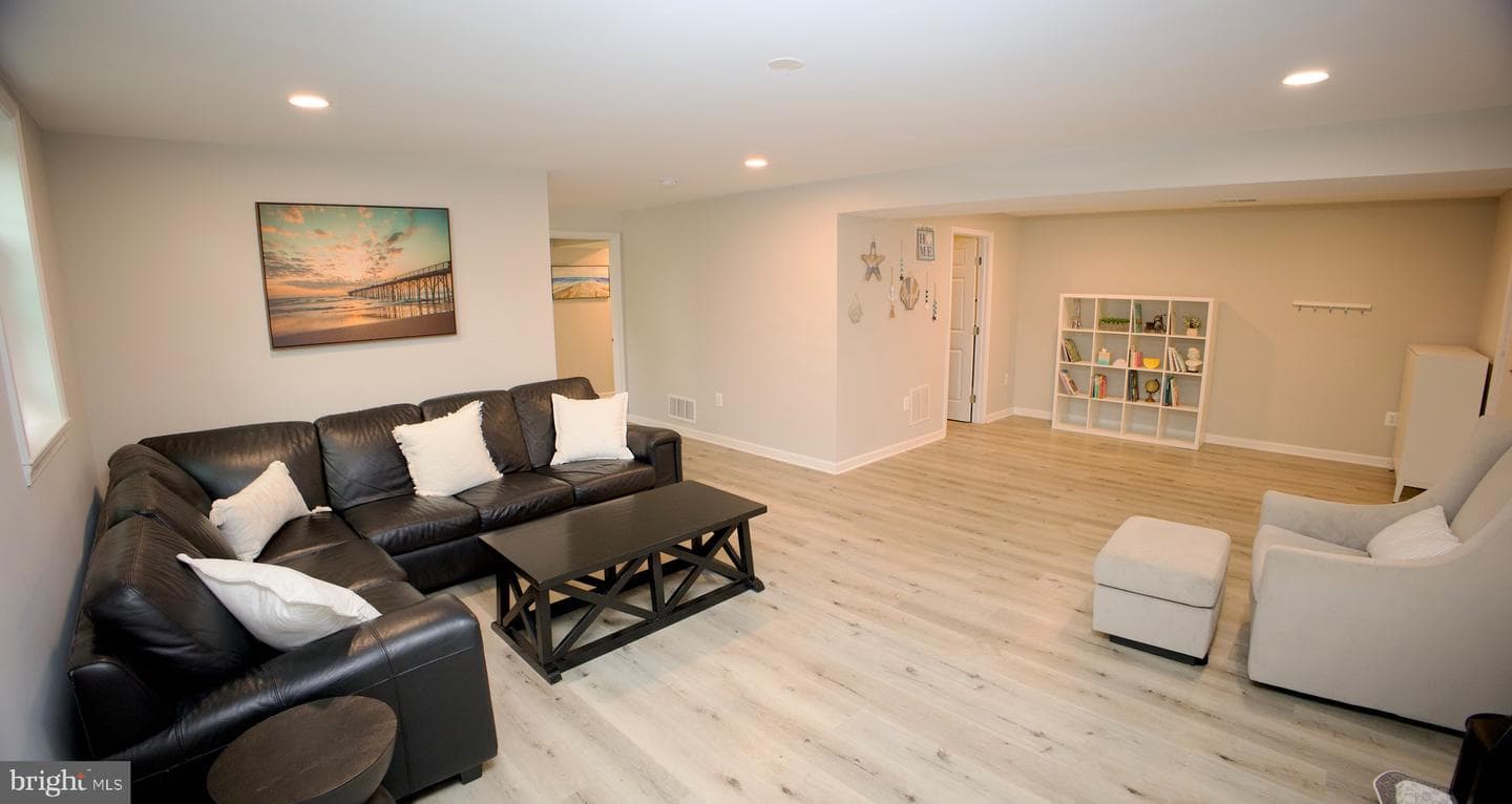 5118 Portsmouth Road photo 28