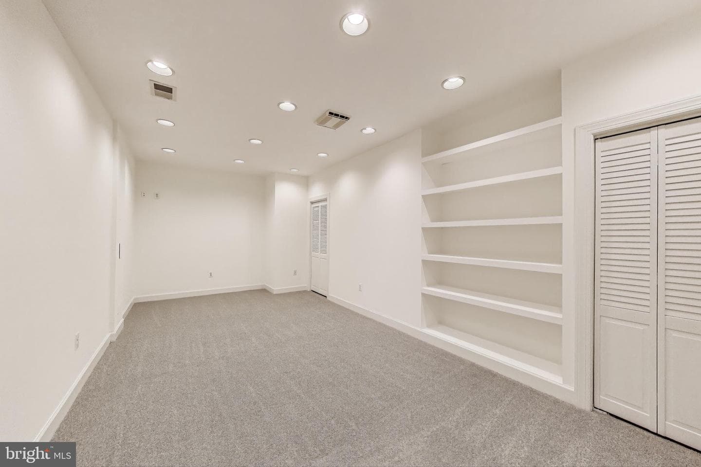 10106 Waterside Drive photo 22
