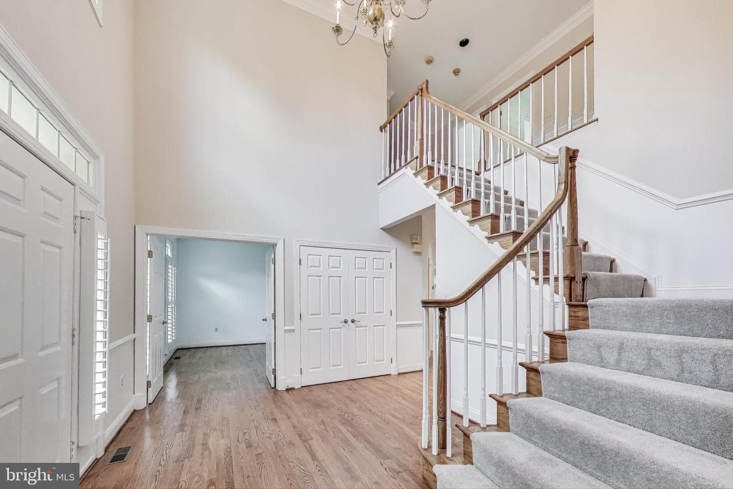 10106 Waterside Drive photo 3