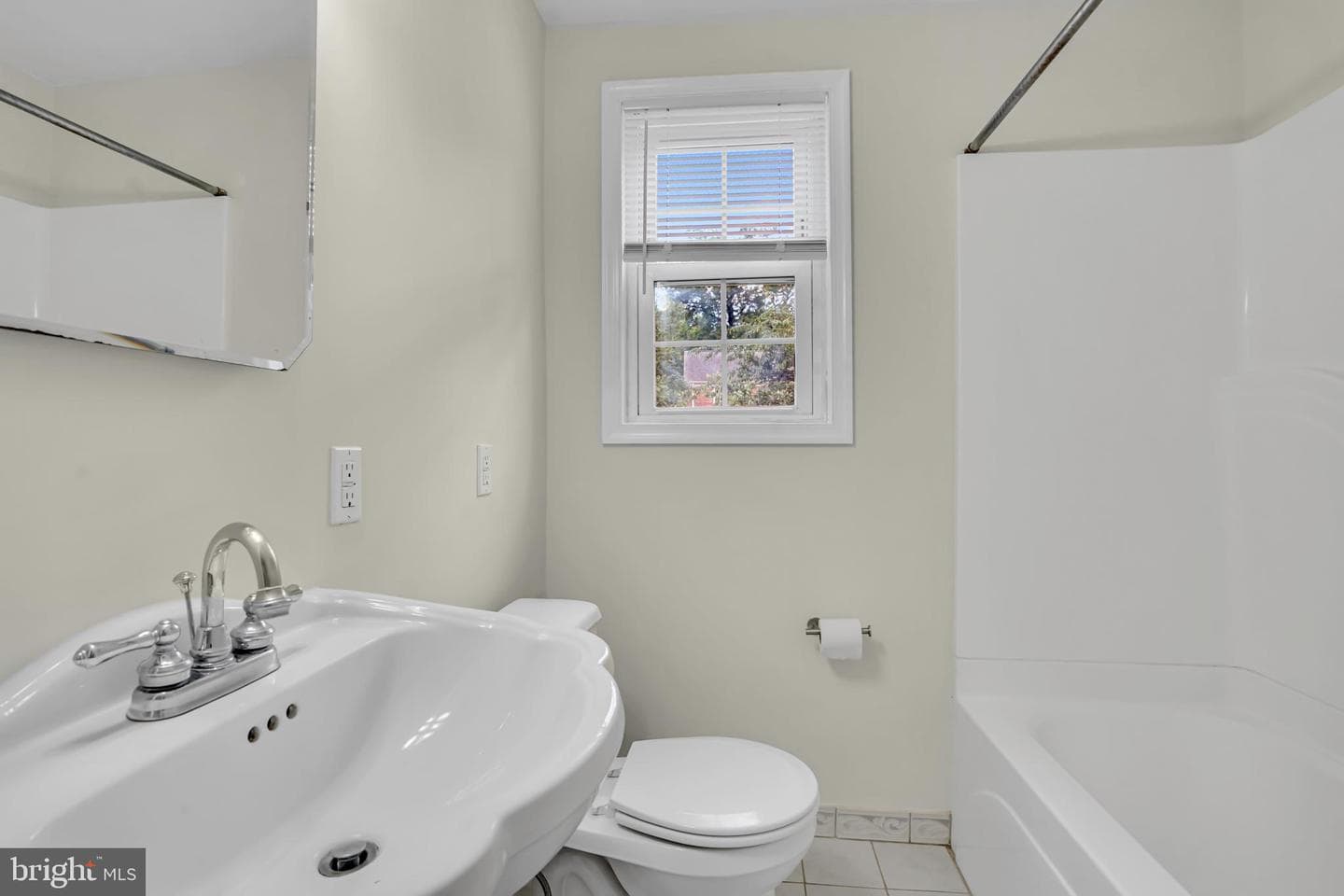 6517 Potomac Avenue #a2 photo 21