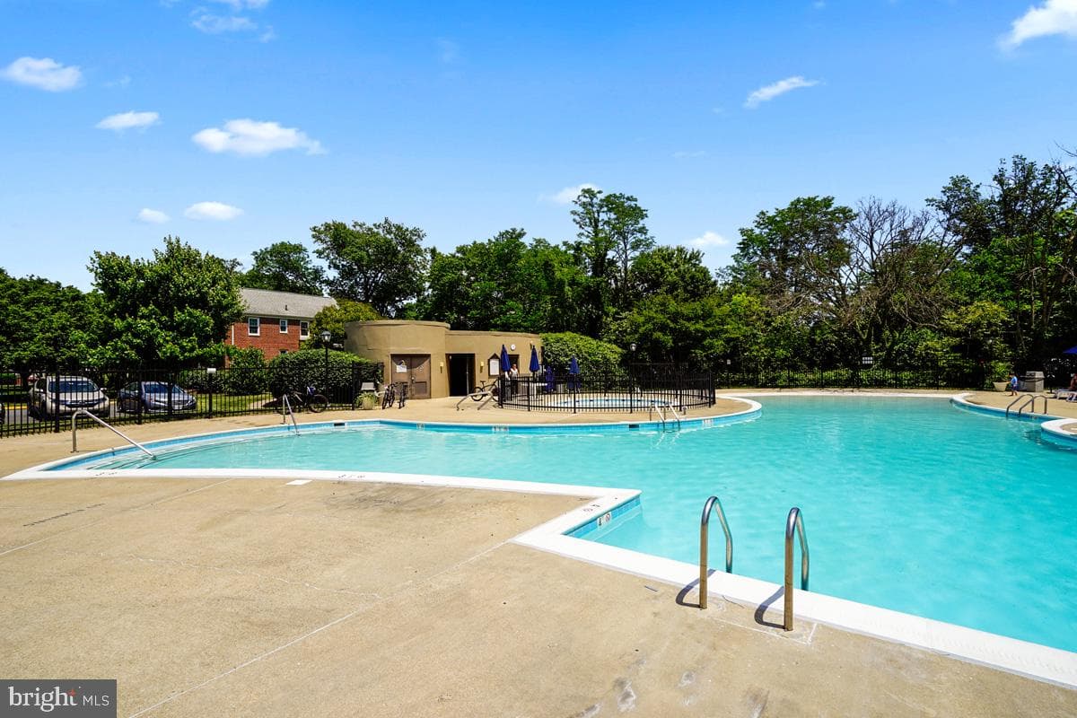 6517 Potomac Avenue #a2 photo 33