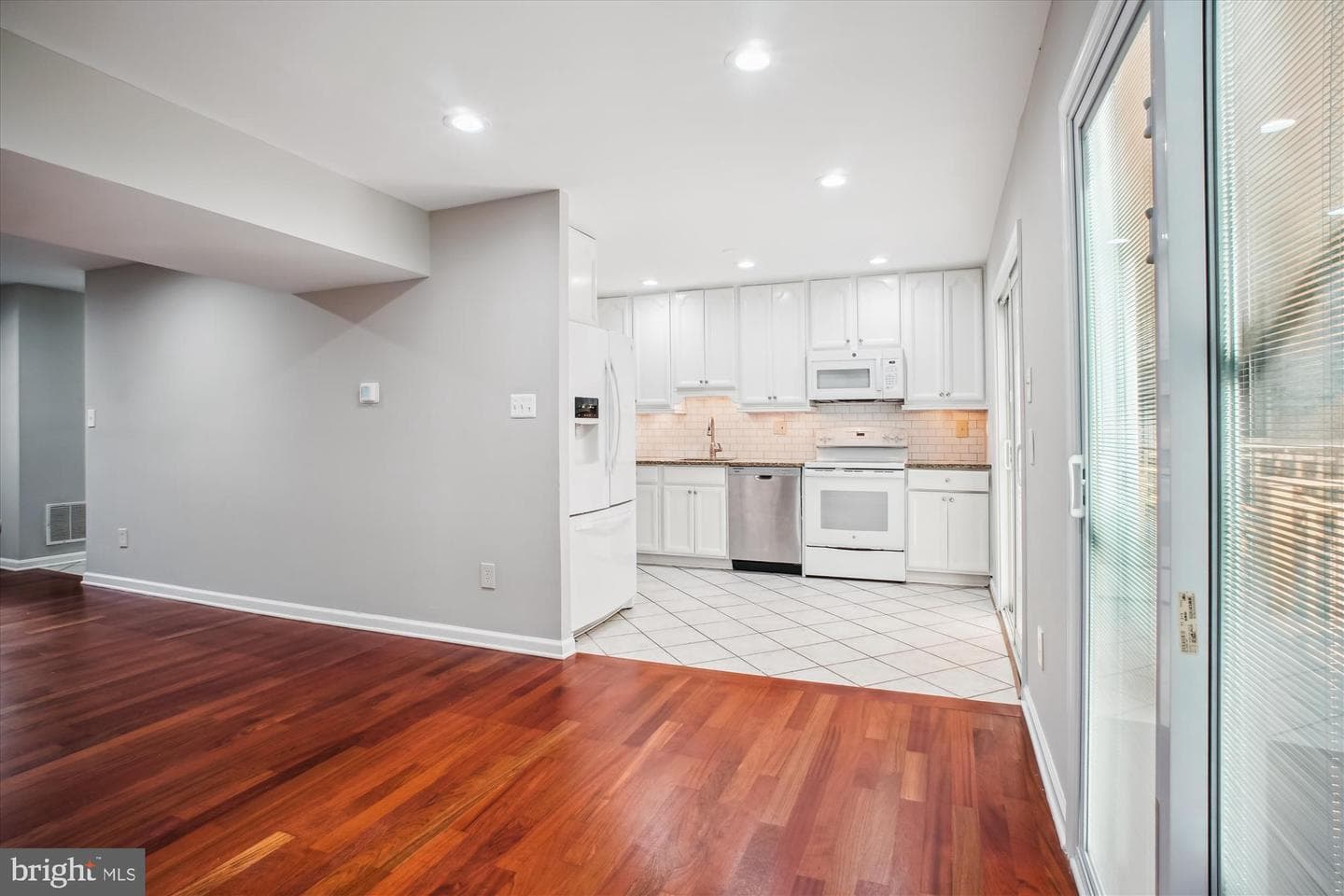 5527 Heston Court photo 17