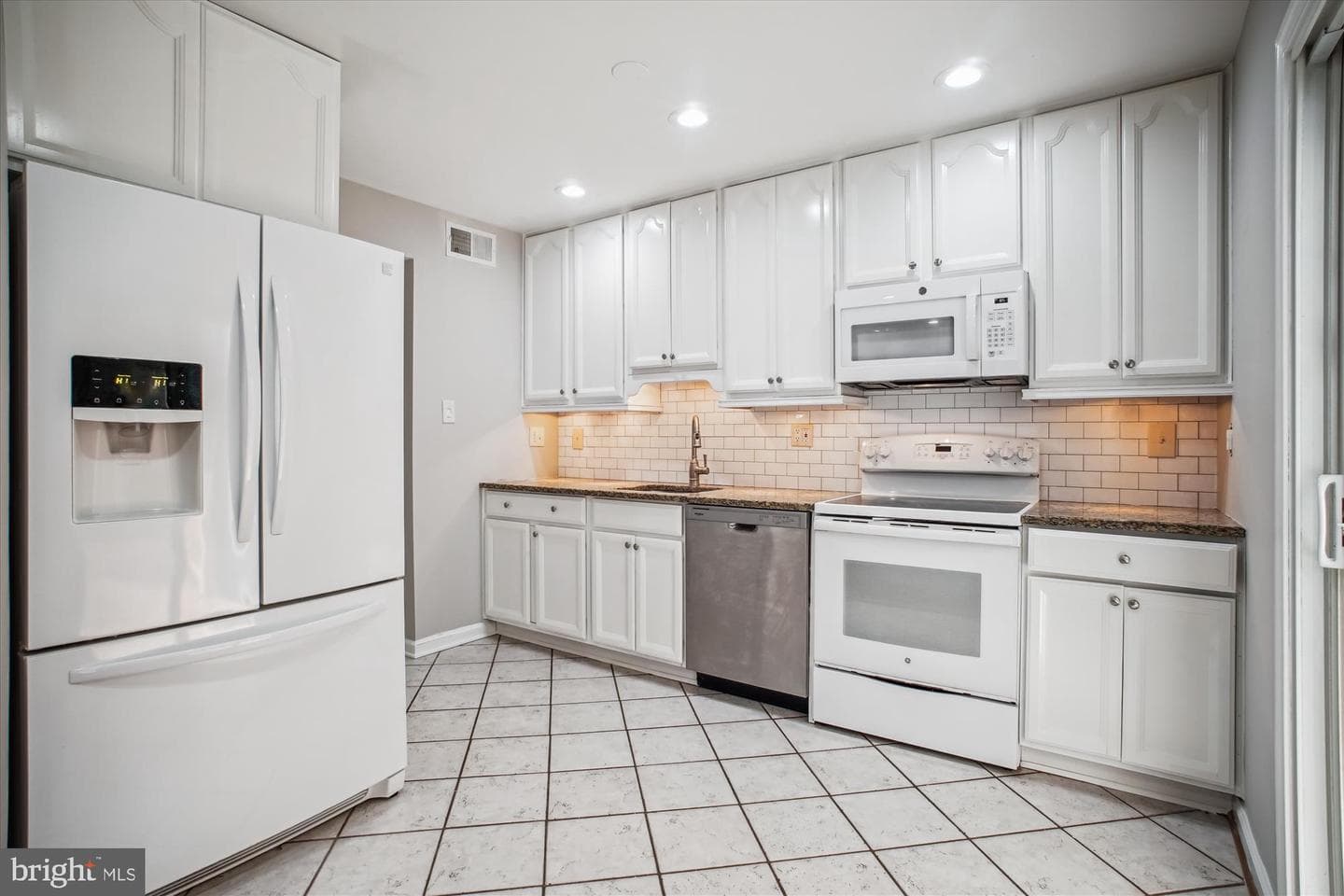 5527 Heston Court photo 5