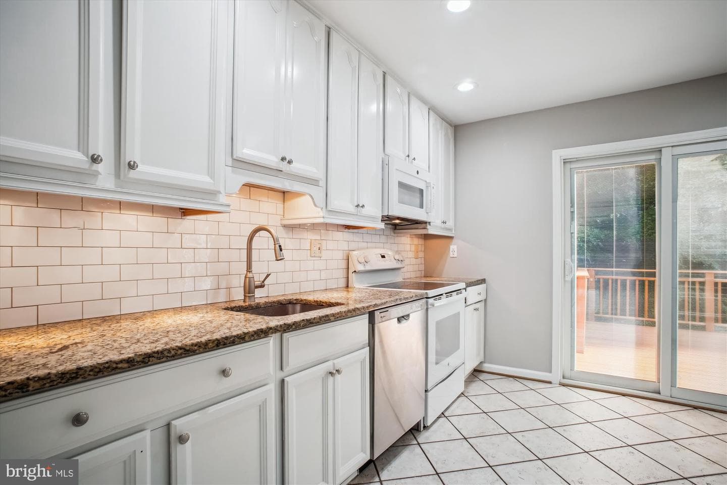 5527 Heston Court photo 6