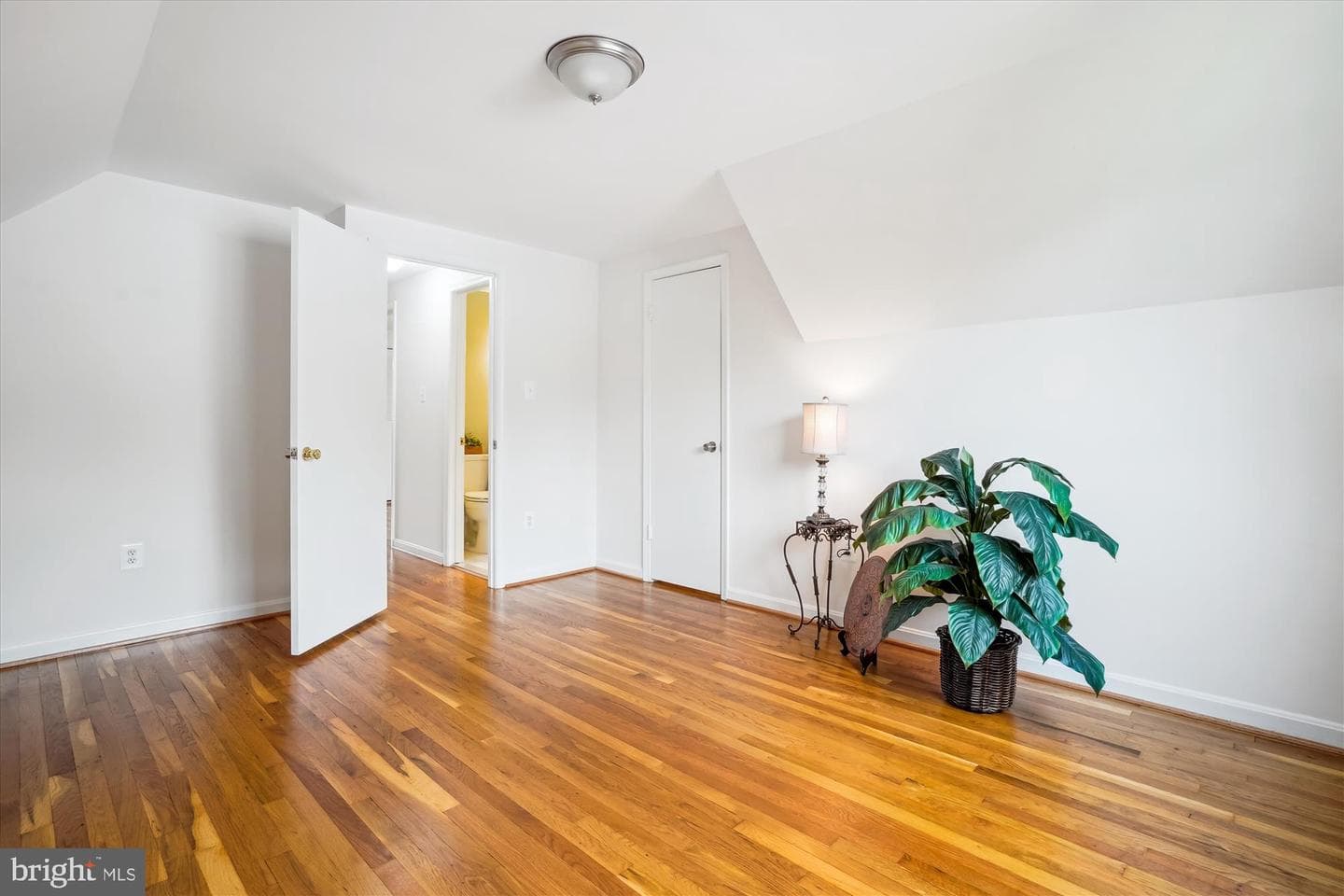 5420 Eastbourne Drive photo 25